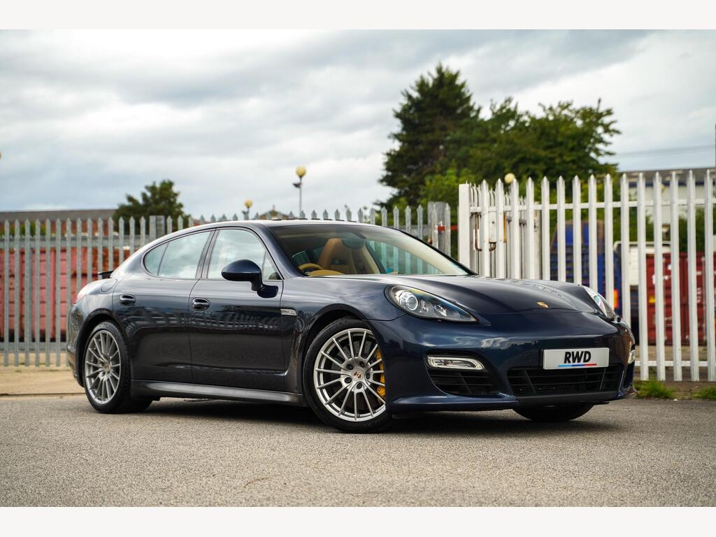 Porsche Panamera Hatchback 4.8T V8 GTS PDK 4WD Euro 5 (s/s) 5dr
