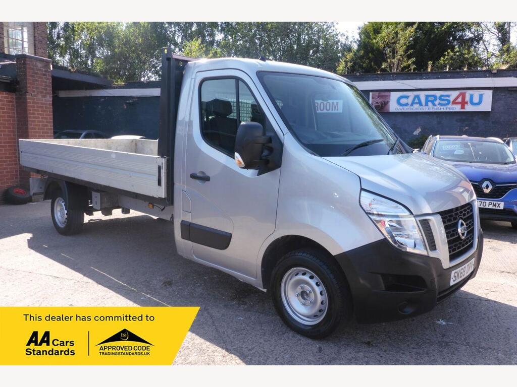 Nissan NV400