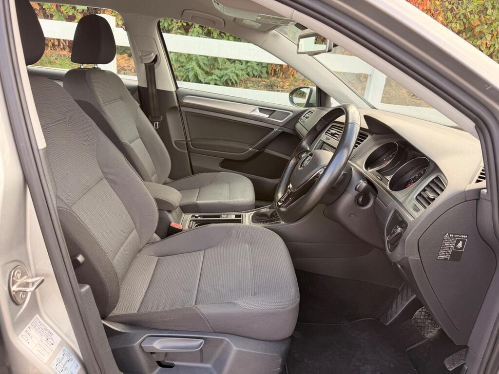 2015 Volkswagen Golf thumbnail 27