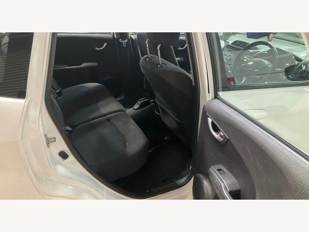 2013 Honda Jazz thumbnail 6