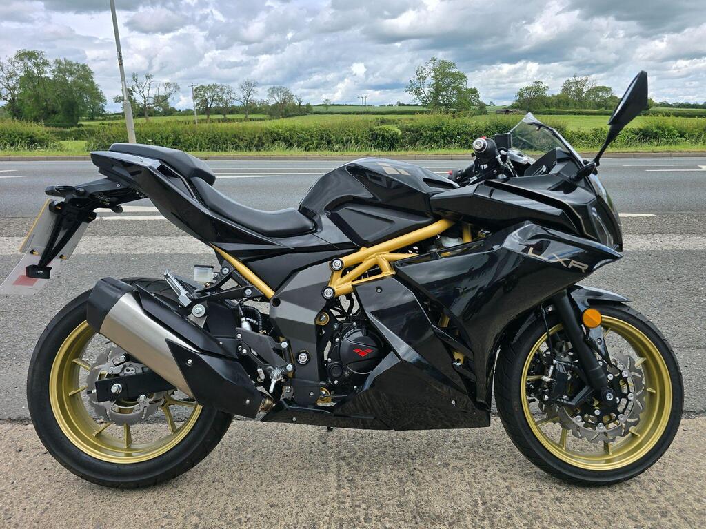 Lexmoto LXR 125 Super Sports 125 Euro 5