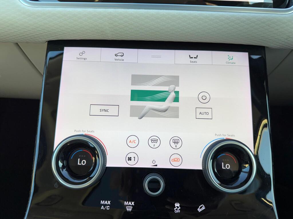 2017 Land Rover Range Rover Velar thumbnail 29