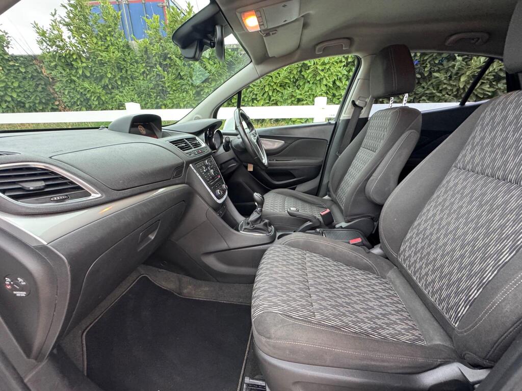 Vauxhall Mokka 1.6 CDTi Tech Line 4WD Euro 6 (s/s) 5dr thumbnail 12