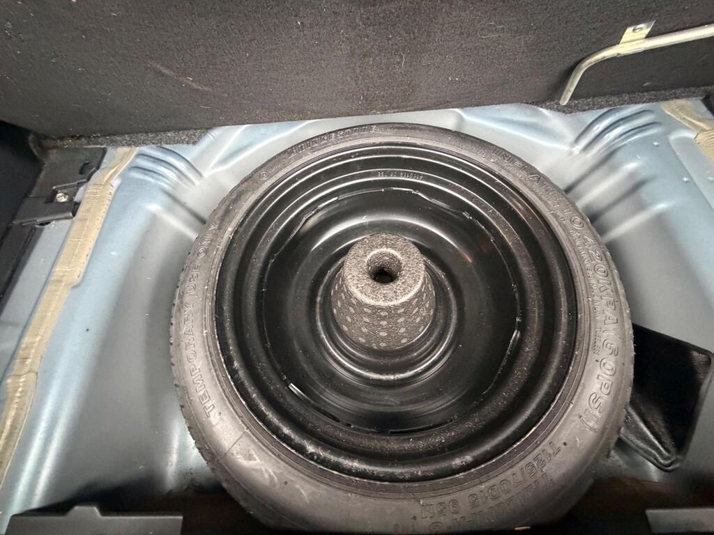 2010 Toyota Yaris thumbnail 30