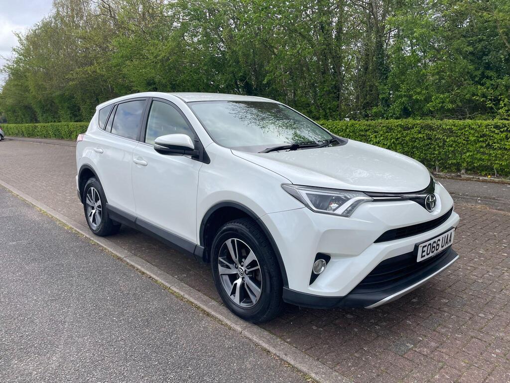Toyota RAV4 SUV 2.0 D-4D Business Edition Euro 6 (s/s) 5dr