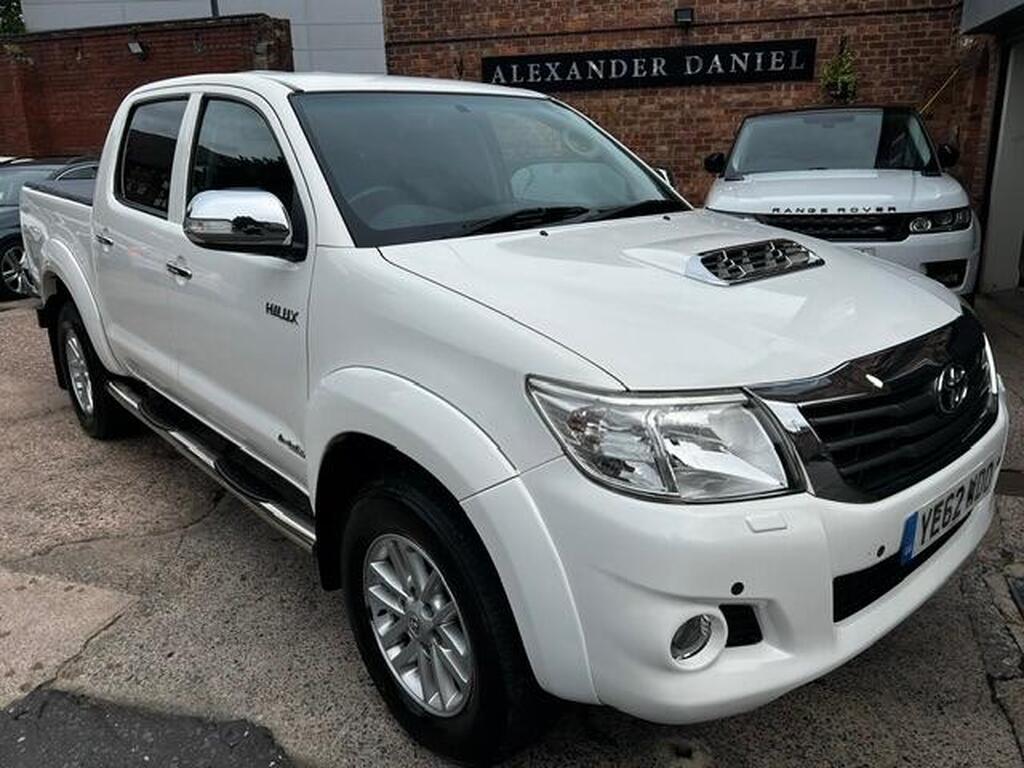 Toyota Hilux Pickup 3.0 D-4D Invincible 4WD Euro 5 4dr