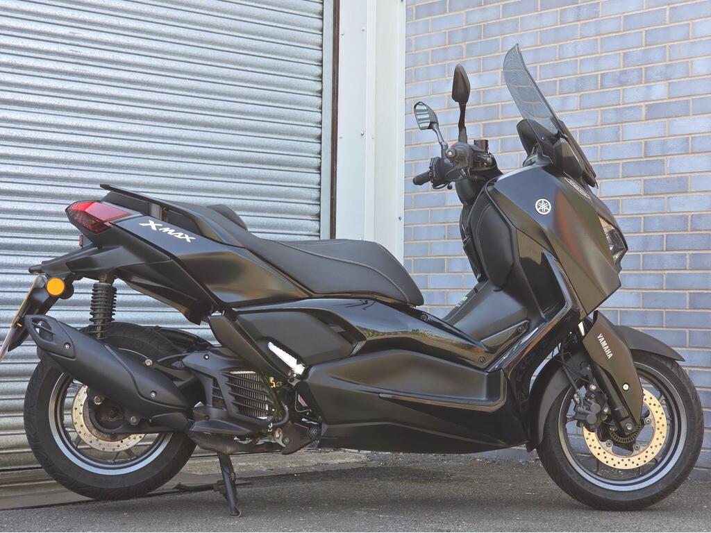 Yamaha XMAX 125