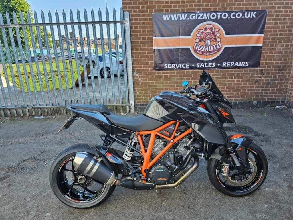 KTM 1290 Super Duke R