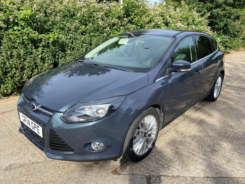 Ford Focus Hatchback 1.0T EcoBoost Zetec Euro 5 (s/s) 5dr