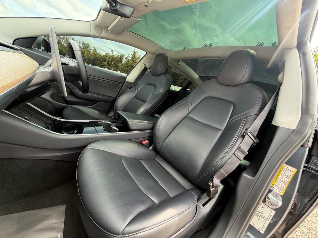 2020 Tesla Model 3 thumbnail 36