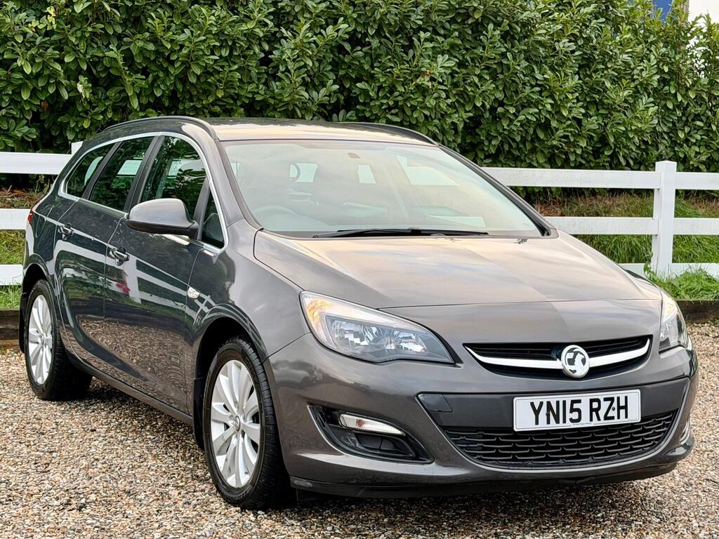 Vauxhall Astra 1.6 CDTi ecoFLEX Tech Line Sports Tourer Euro 6 (s/s) 5dr thumbnail 4