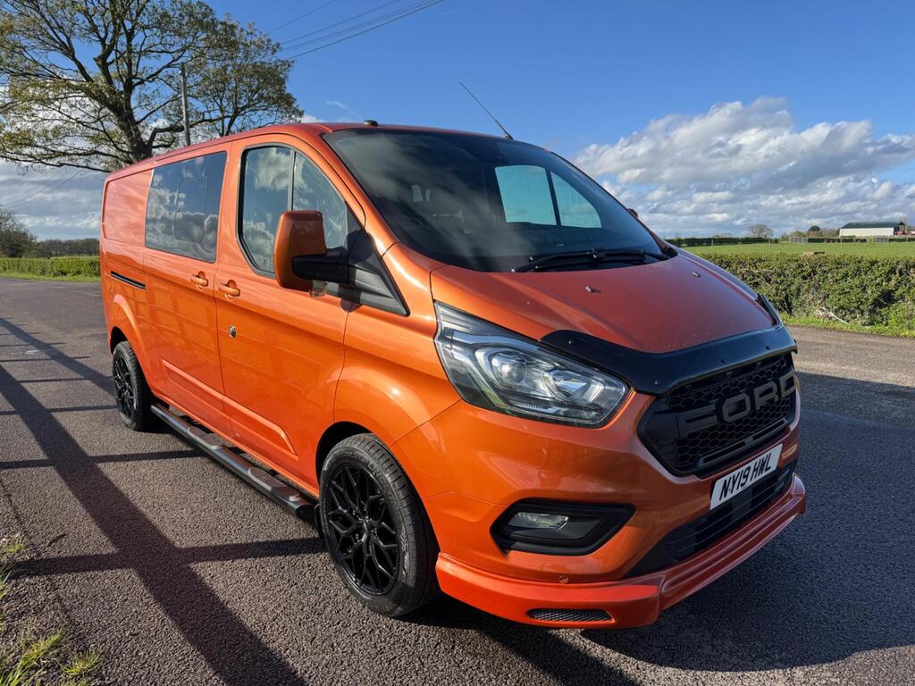 Ford Transit Custom Combi Van 2.0 320 EcoBlue Limited Crew Van Auto L2 H1 Euro 6 (s/s) 5dr (6 Seat)