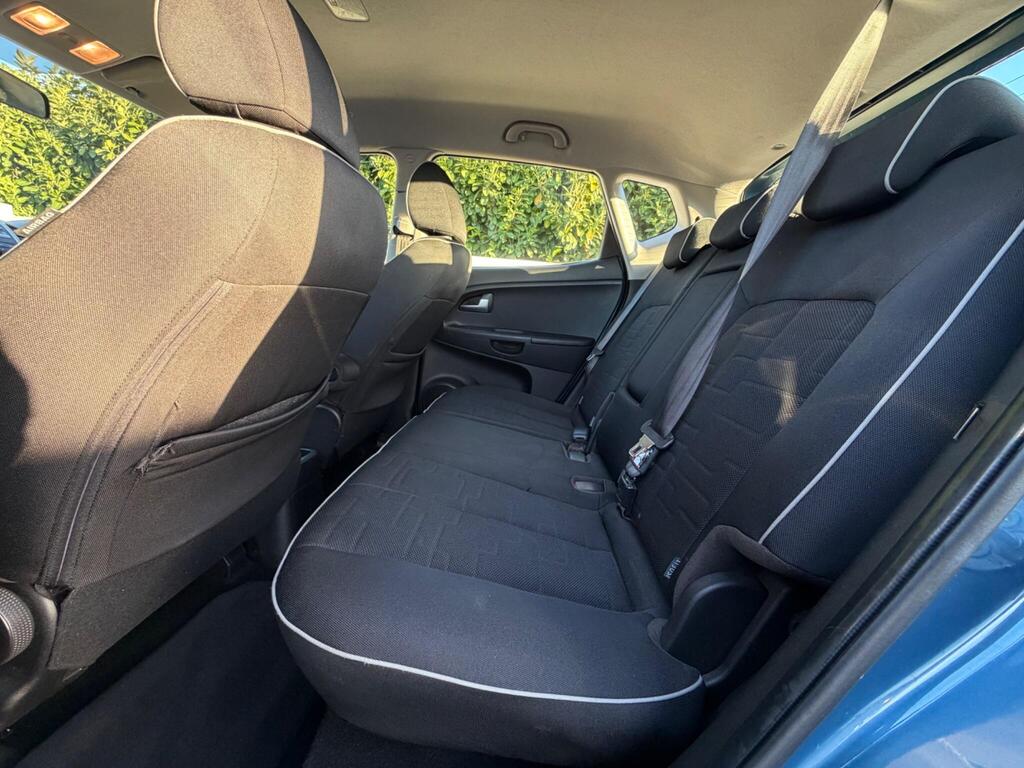 2012 Kia Venga thumbnail 19