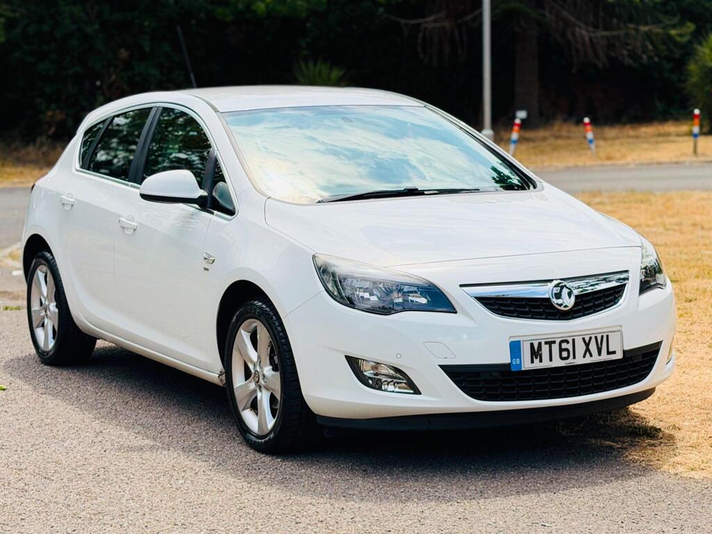Vauxhall Astra Hatchback 1.4 16v SRi Euro 5 5dr