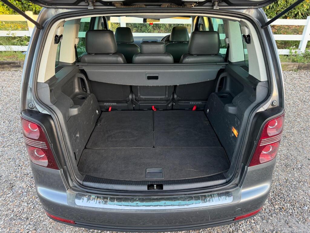 2005 Volkswagen Touran thumbnail 26