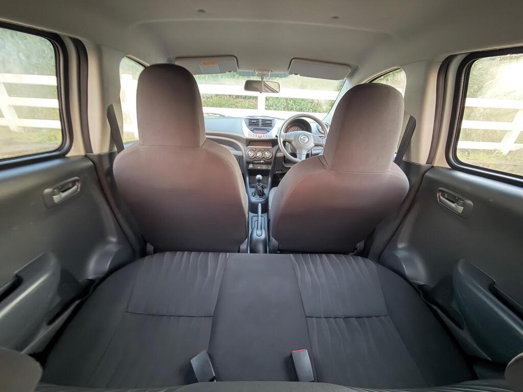 2012 Nissan Pixo thumbnail 17