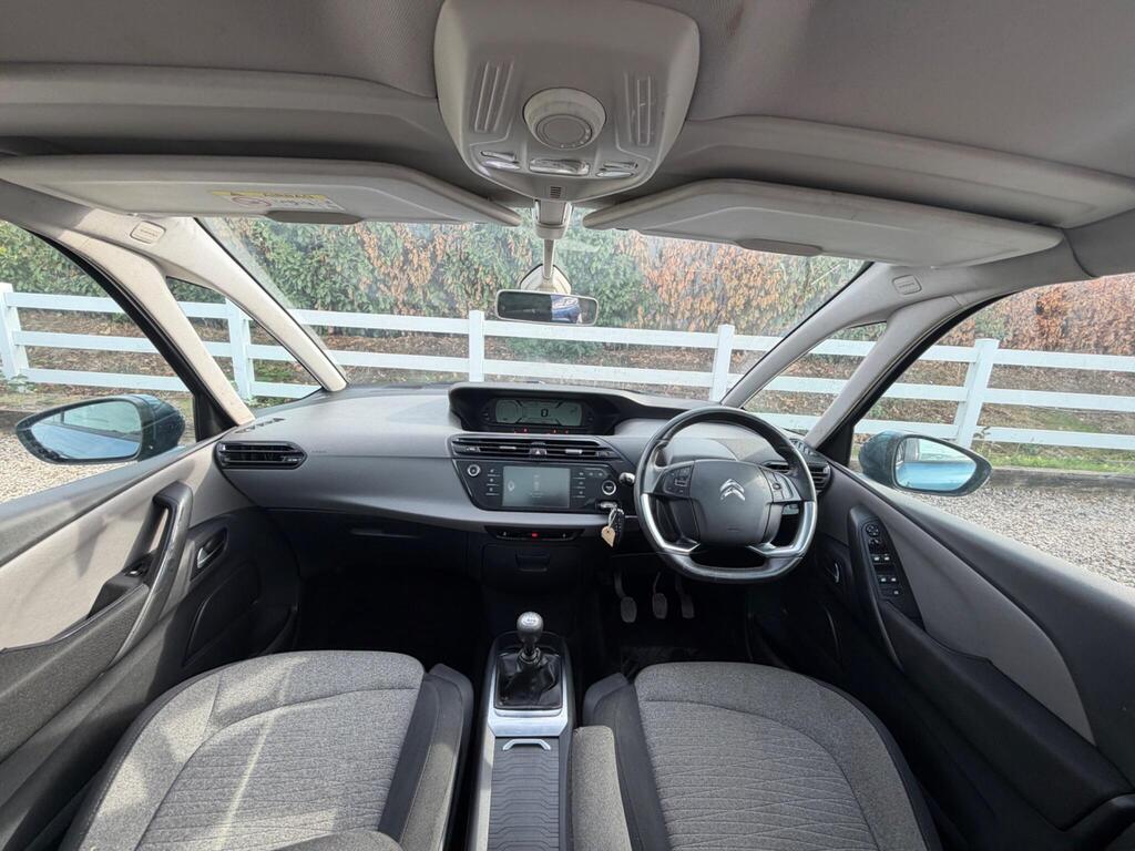 2016 Citroen Grand C4 Picasso thumbnail 2