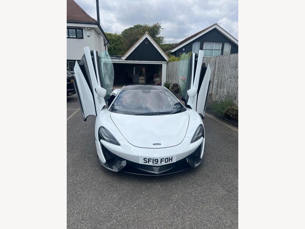 McLaren 570GT