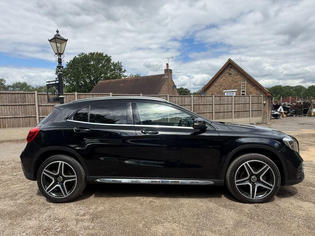 Mercedes-Benz GLA SUV 1.6 GLA180 Urban Edition Euro 6 (s/s) 5dr