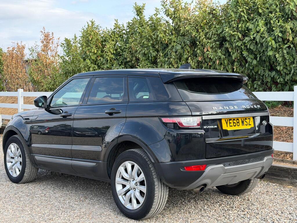2018 Land Rover Range Rover Evoque thumbnail 3