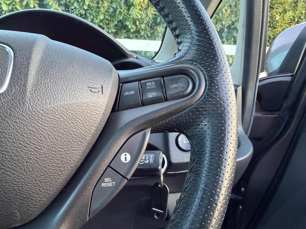 2012 Honda Jazz thumbnail 29