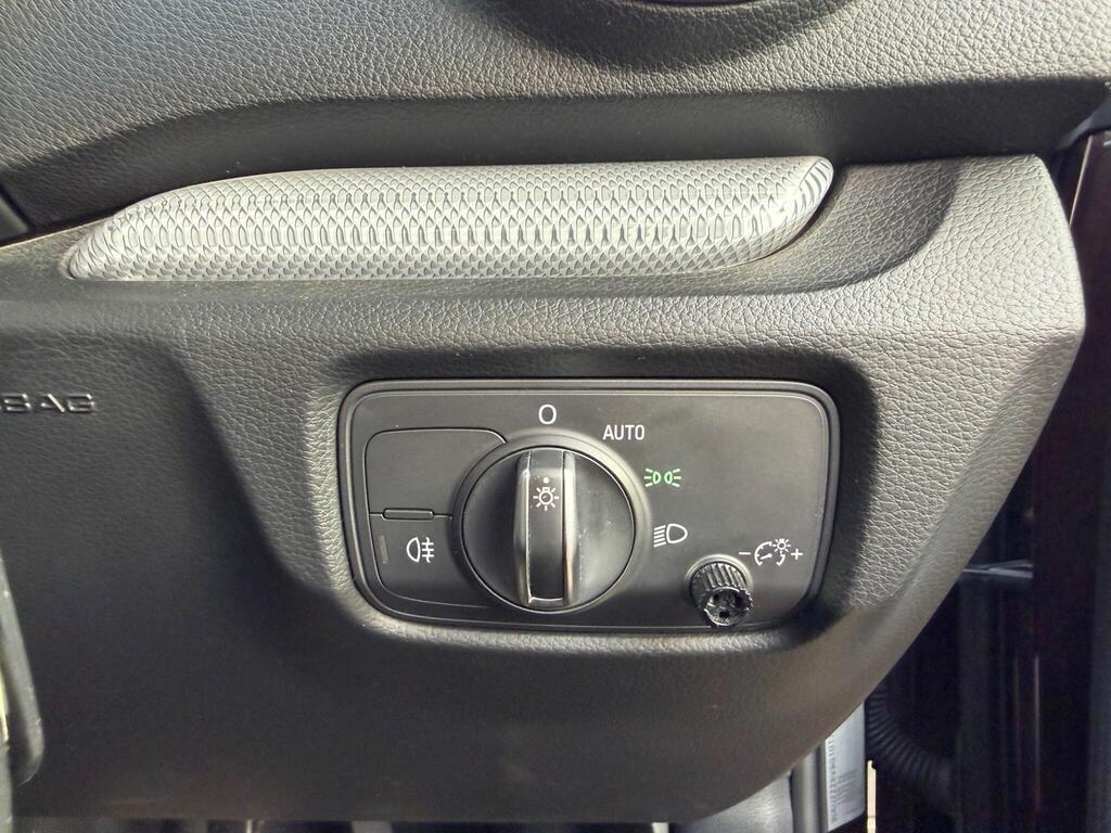 2015 Audi A3 thumbnail 26