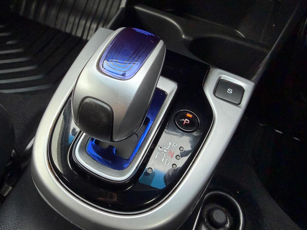 2014 Honda Jazz thumbnail 17