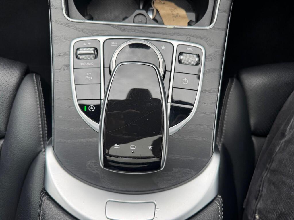 Mercedes-Benz C Class 2.1 C220d AMG Line (Premium) 7G-Tronic+ Euro 6 (s/s) 4dr thumbnail 36