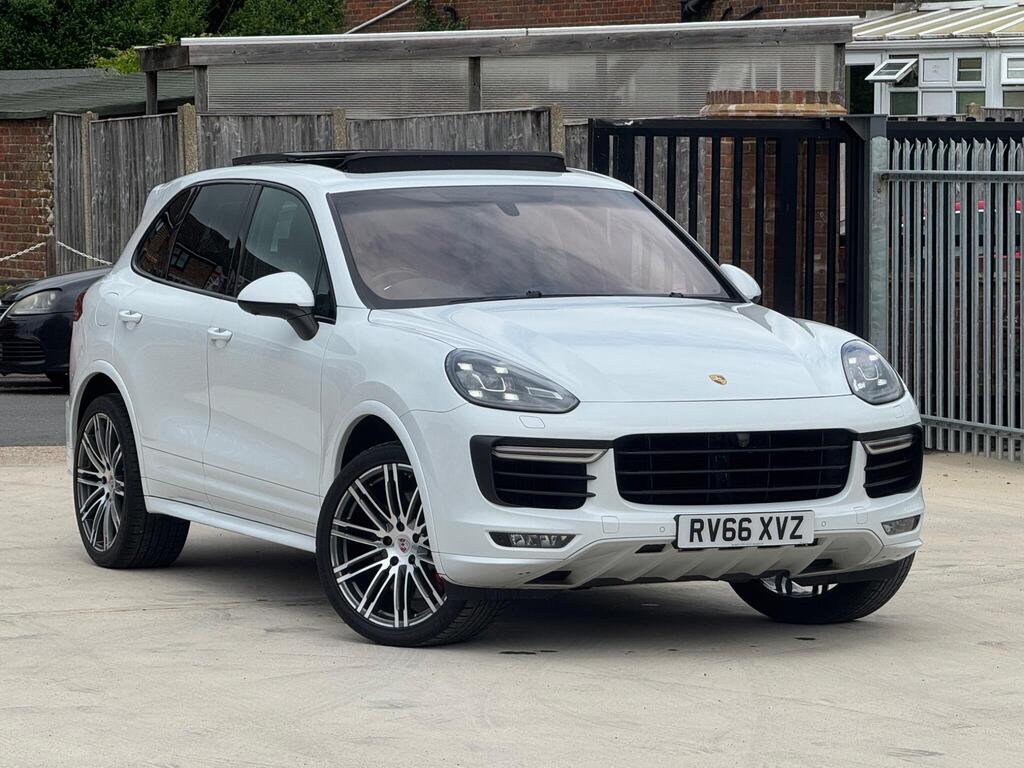 Porsche Cayenne SUV 4.8T V8 Turbo TiptronicS 4WD Euro 6 (s/s) 5dr