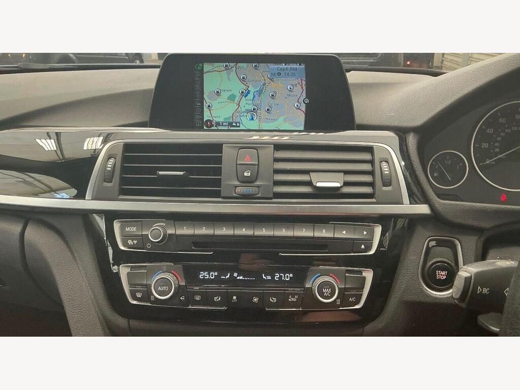 2016 BMW 3 Series thumbnail 9