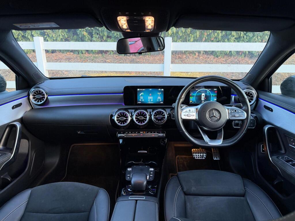 2022 Mercedes-Benz A Class thumbnail 2