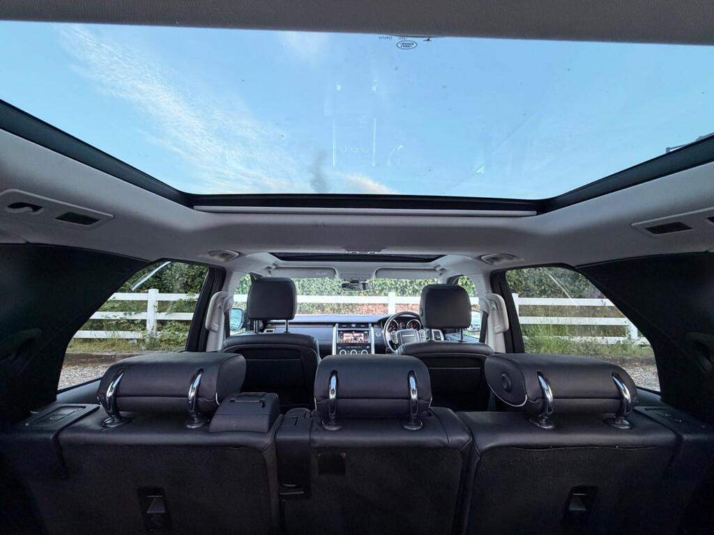 2017 Land Rover Discovery thumbnail 55