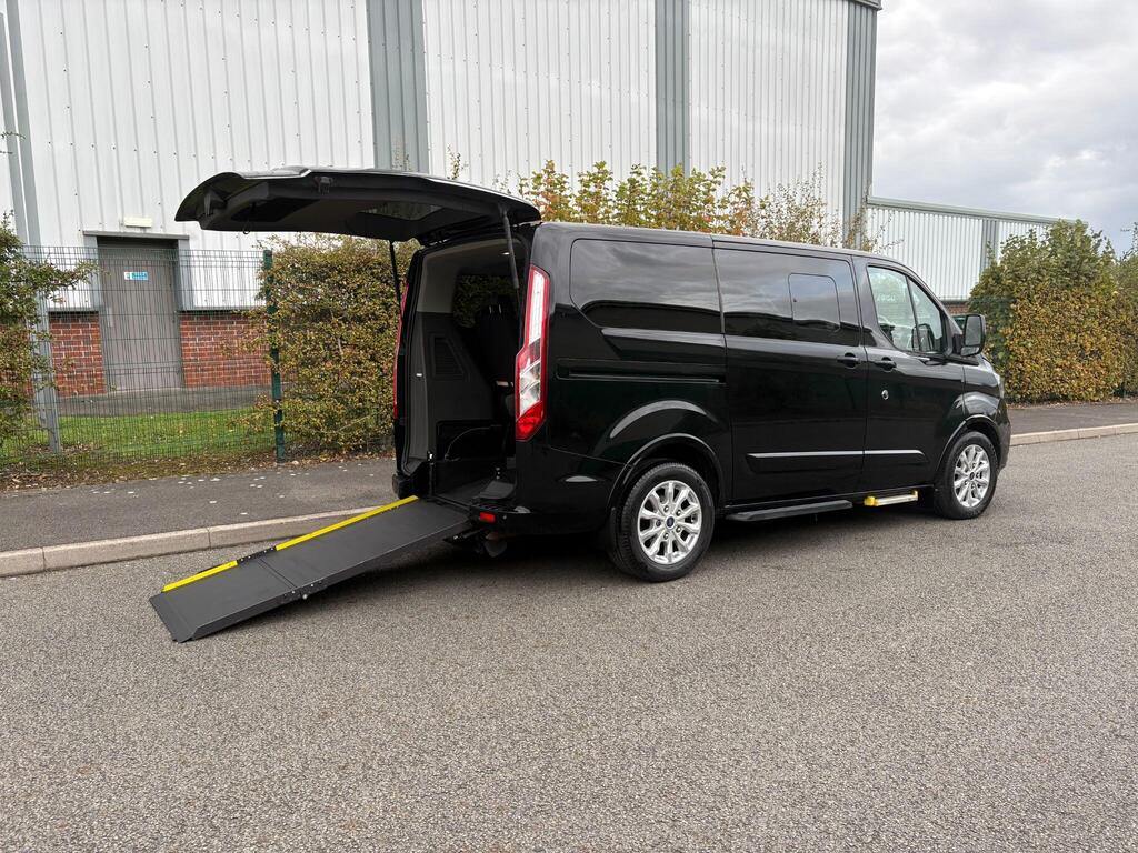 Ford Tourneo Custom Minibus 2.0 310 EcoBlue Titanium L1 Euro 6 (s/s) 5dr
