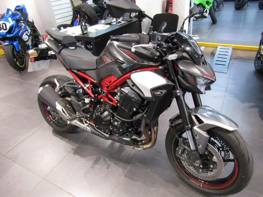 Kawasaki Z900