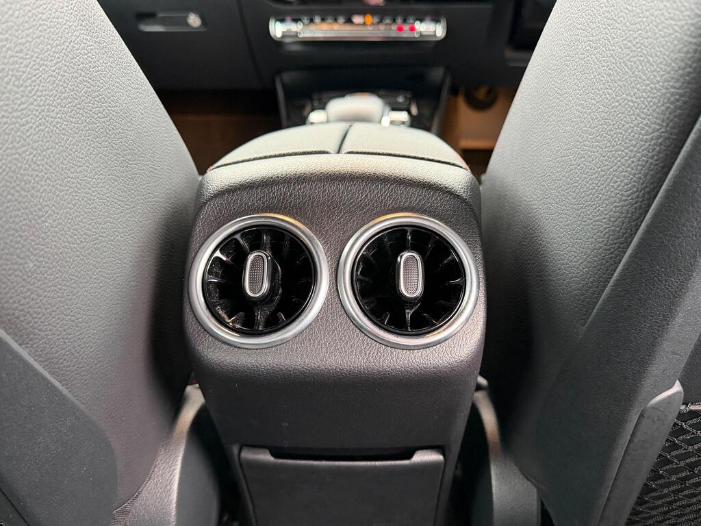 2018 Mercedes-Benz A Class thumbnail 27