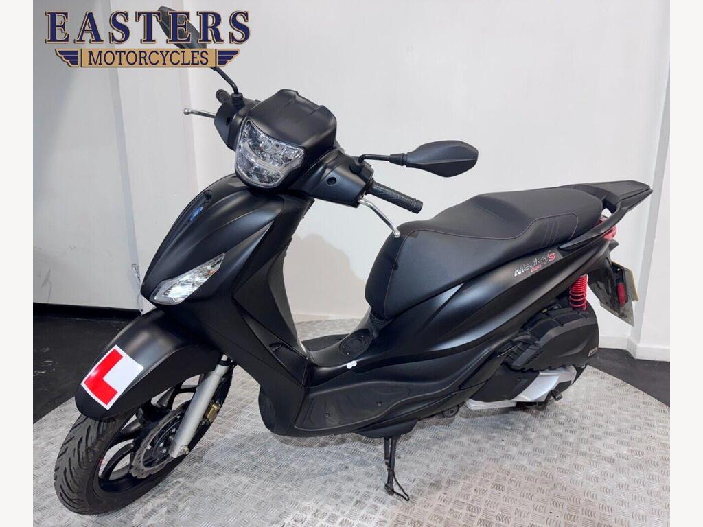 Piaggio Medley 125