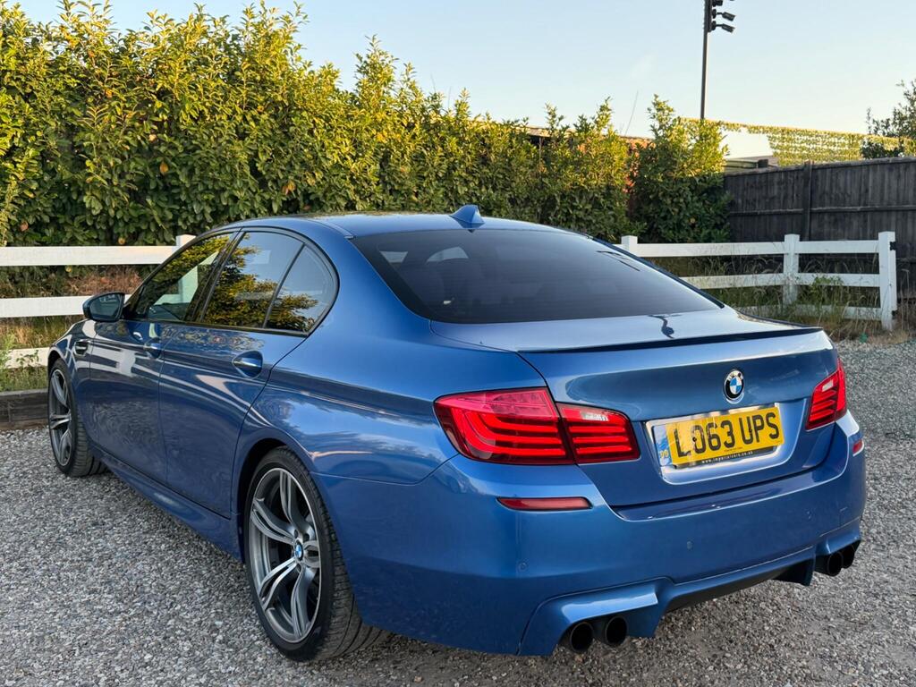 2014 BMW M5 thumbnail 3