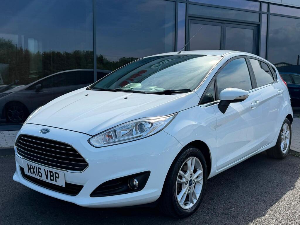 Ford Fiesta Hatchback 1.0T EcoBoost Zetec Euro 6 (s/s) 5dr
