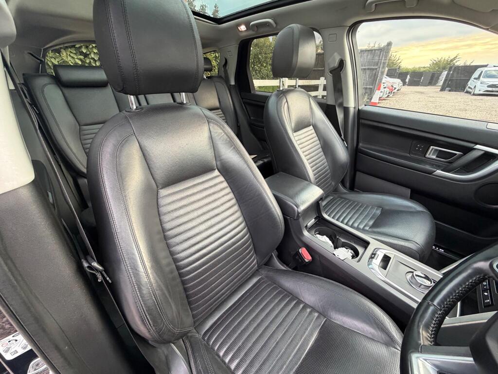 2016 Land Rover Discovery Sport thumbnail 16