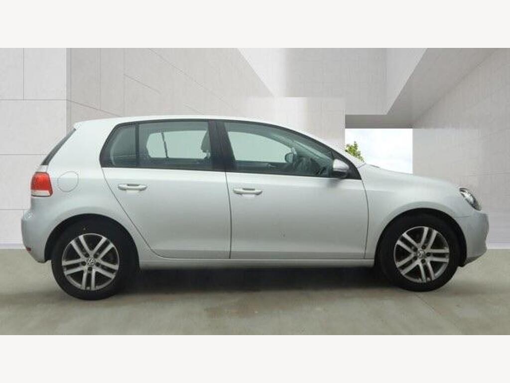 2011 Volkswagen Golf thumbnail 7