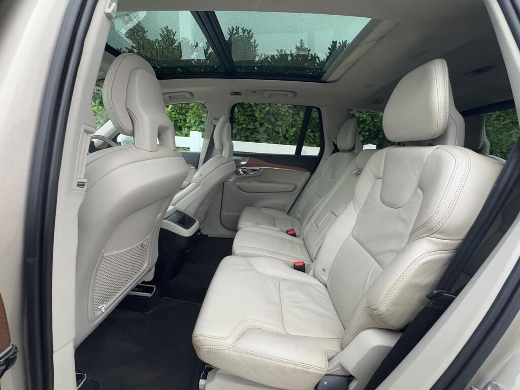 Volvo XC90 2.0 D5 Inscription Geartronic 4WD Euro 6 (s/s) 5dr thumbnail 24