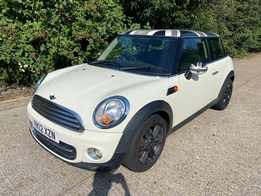 MINI Hatch Hatchback 1.6 Cooper D Euro 5 (s/s) 3dr