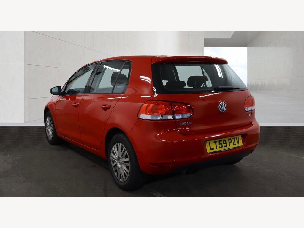 2010 Volkswagen Golf thumbnail 3
