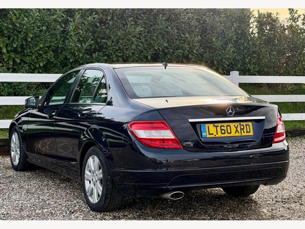 2010 Mercedes-Benz C Class thumbnail 9