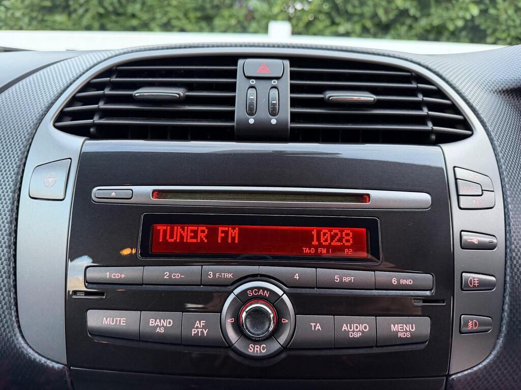 2010 Fiat Bravo thumbnail 23