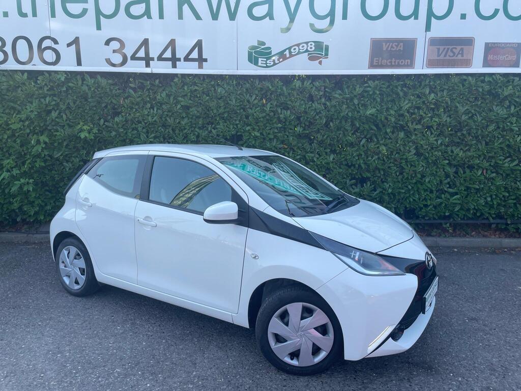 Toyota AYGO Hatchback 1.0 VVT-i x-play Euro 6 5dr