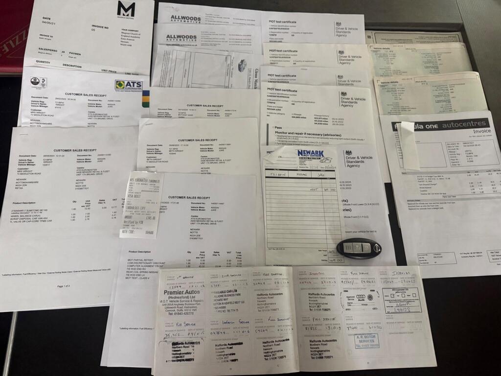 Nissan Juke SUV 1.6 Tekna Euro 5 5dr