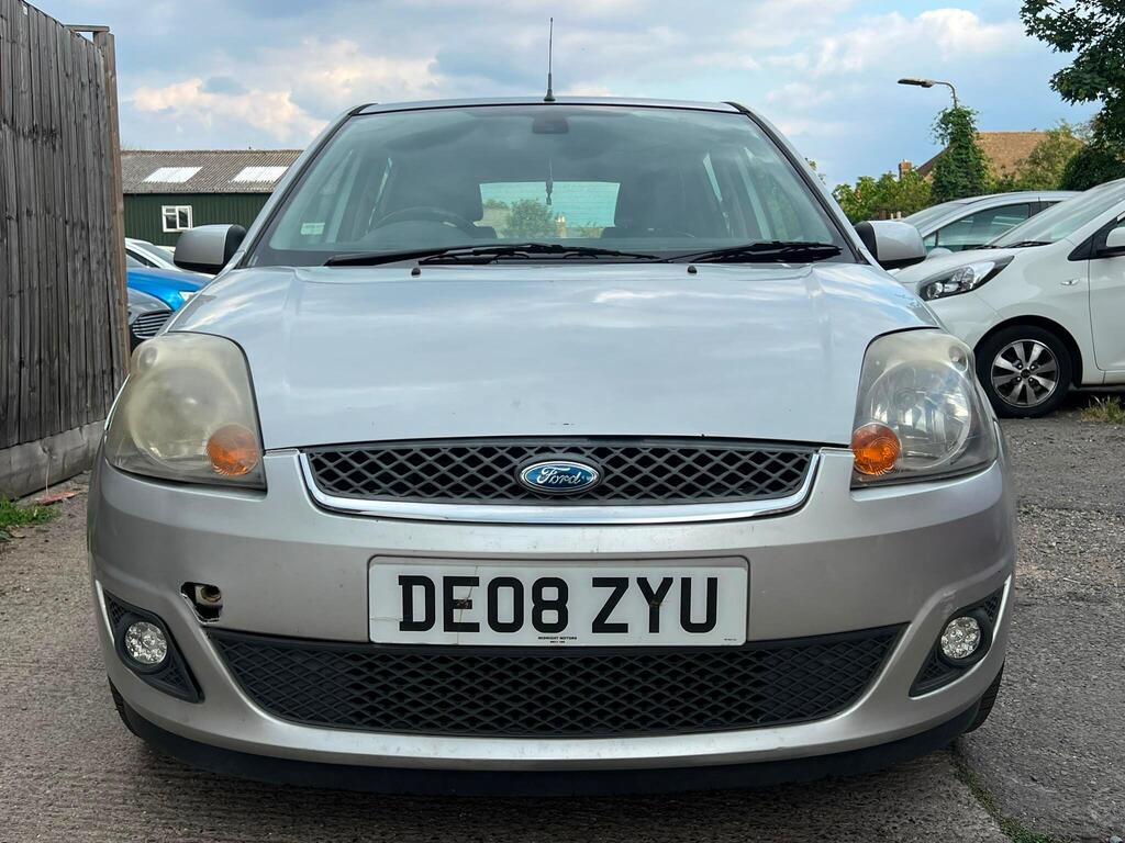 Ford Fiesta Hatchback 1.6 Ghia 5dr