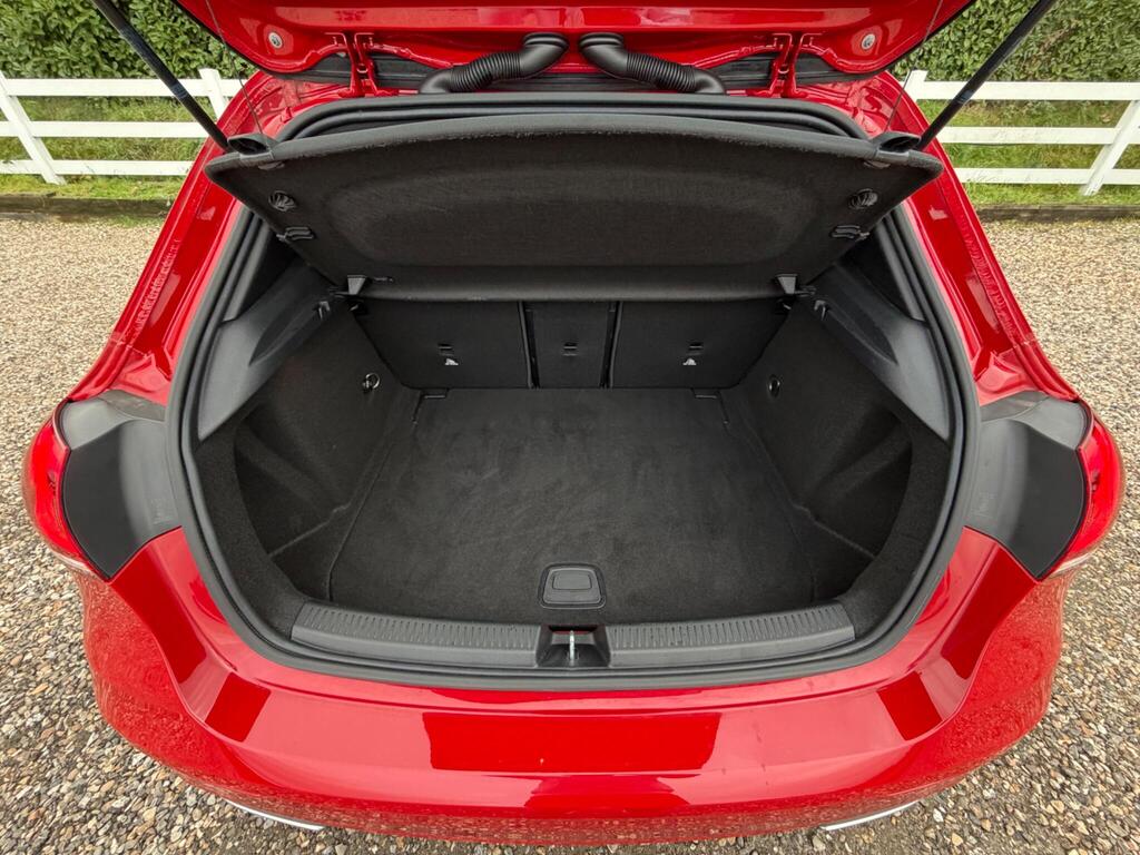 2018 Mercedes-Benz A Class thumbnail 36