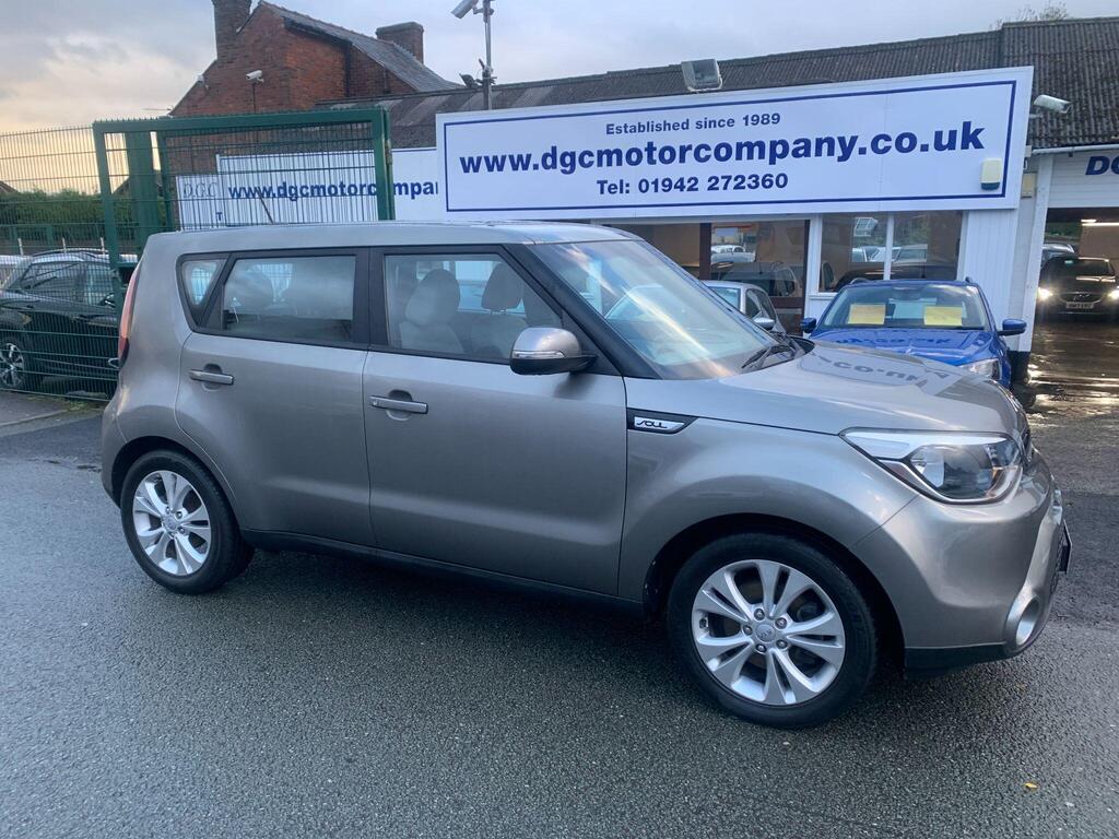 Kia Soul SUV 1.6 CRDi Connect Plus Euro 5 5dr